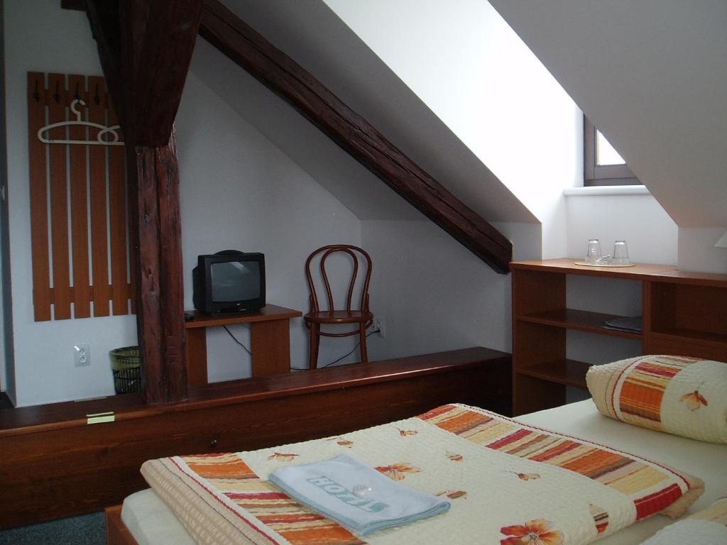 Restaurace a Penzion Česká Hospoda Heřmanice Quarto foto